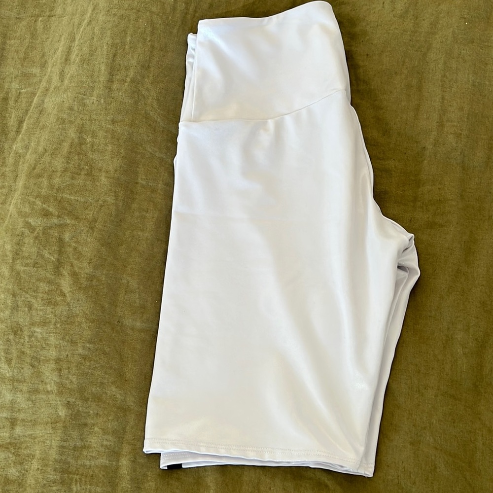 Onzie High Rise Bike Short White Iridescent Medium/Large